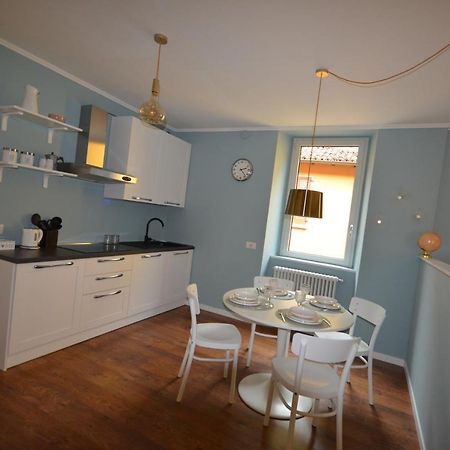 Willa Varennahouse Aston Apt Zewnętrze zdjęcie
