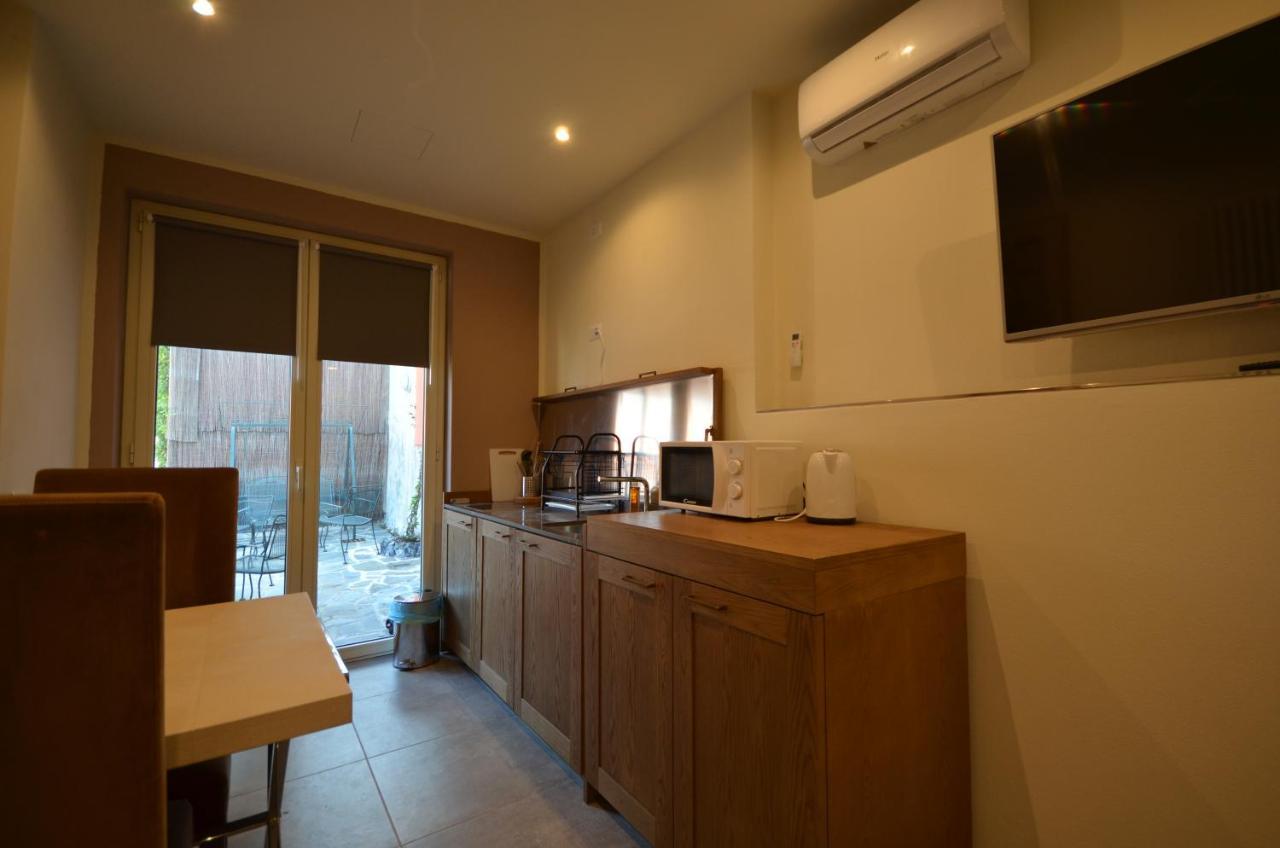 Willa Varennahouse Aston Apt Zewnętrze zdjęcie