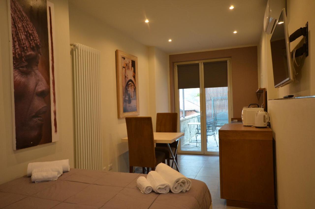 Willa Varennahouse Aston Apt Zewnętrze zdjęcie