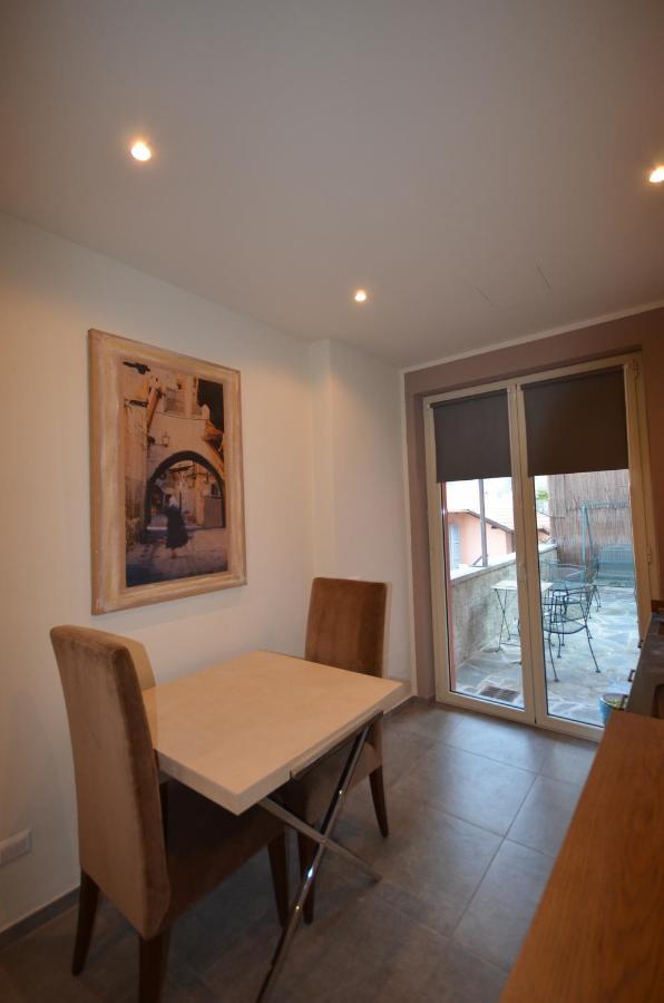 Willa Varennahouse Aston Apt Zewnętrze zdjęcie